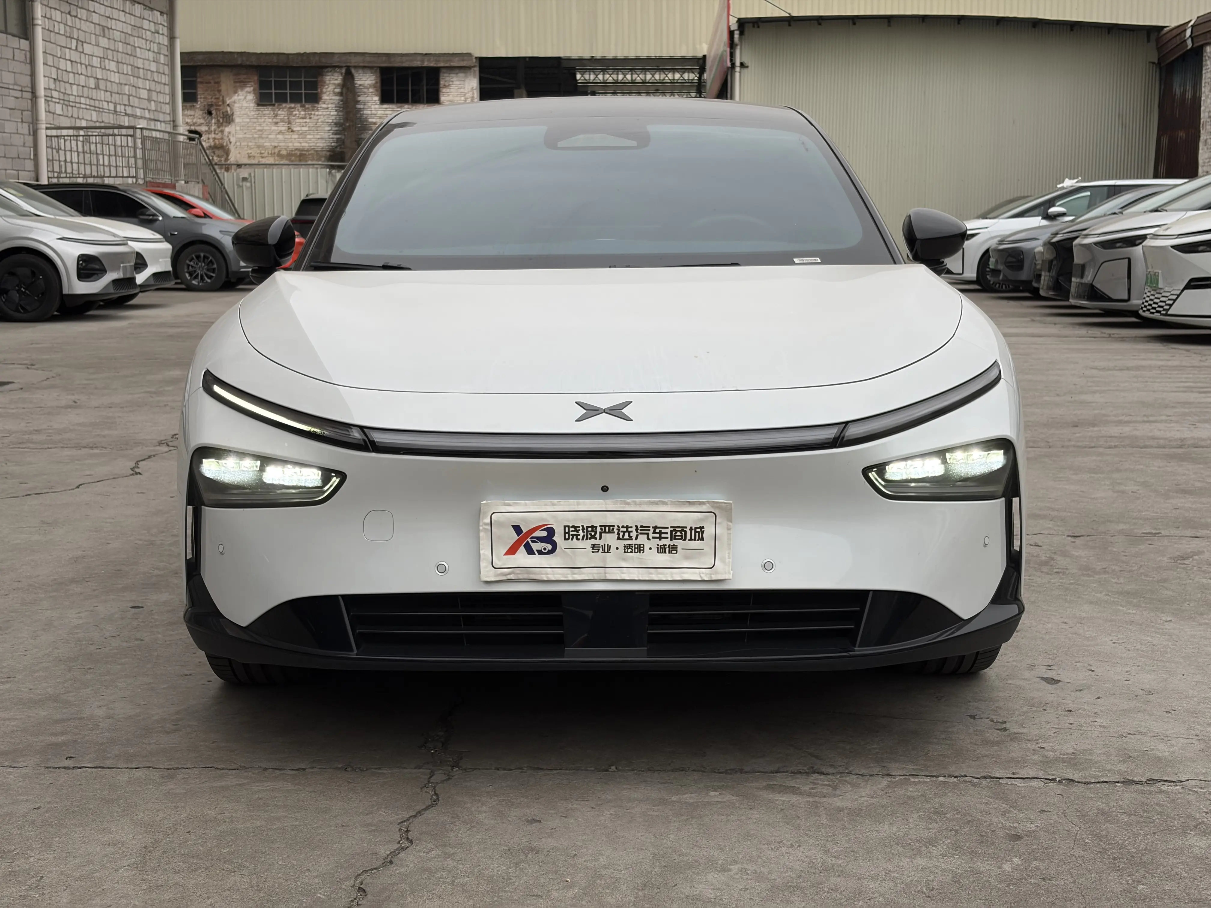 Xpeng P7+  из Китая