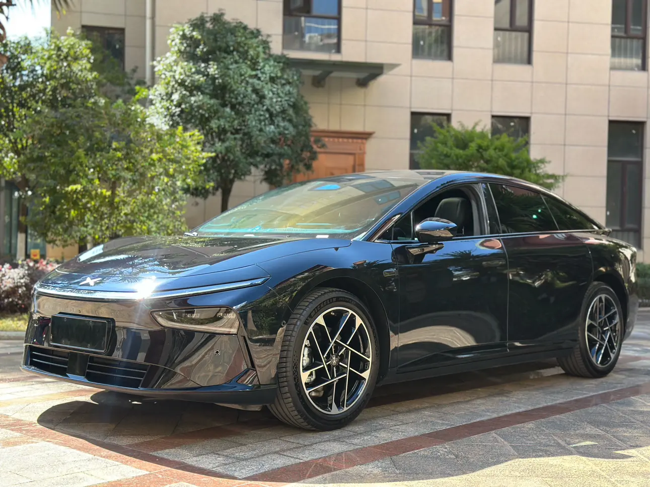 Xpeng P7+  из Китая