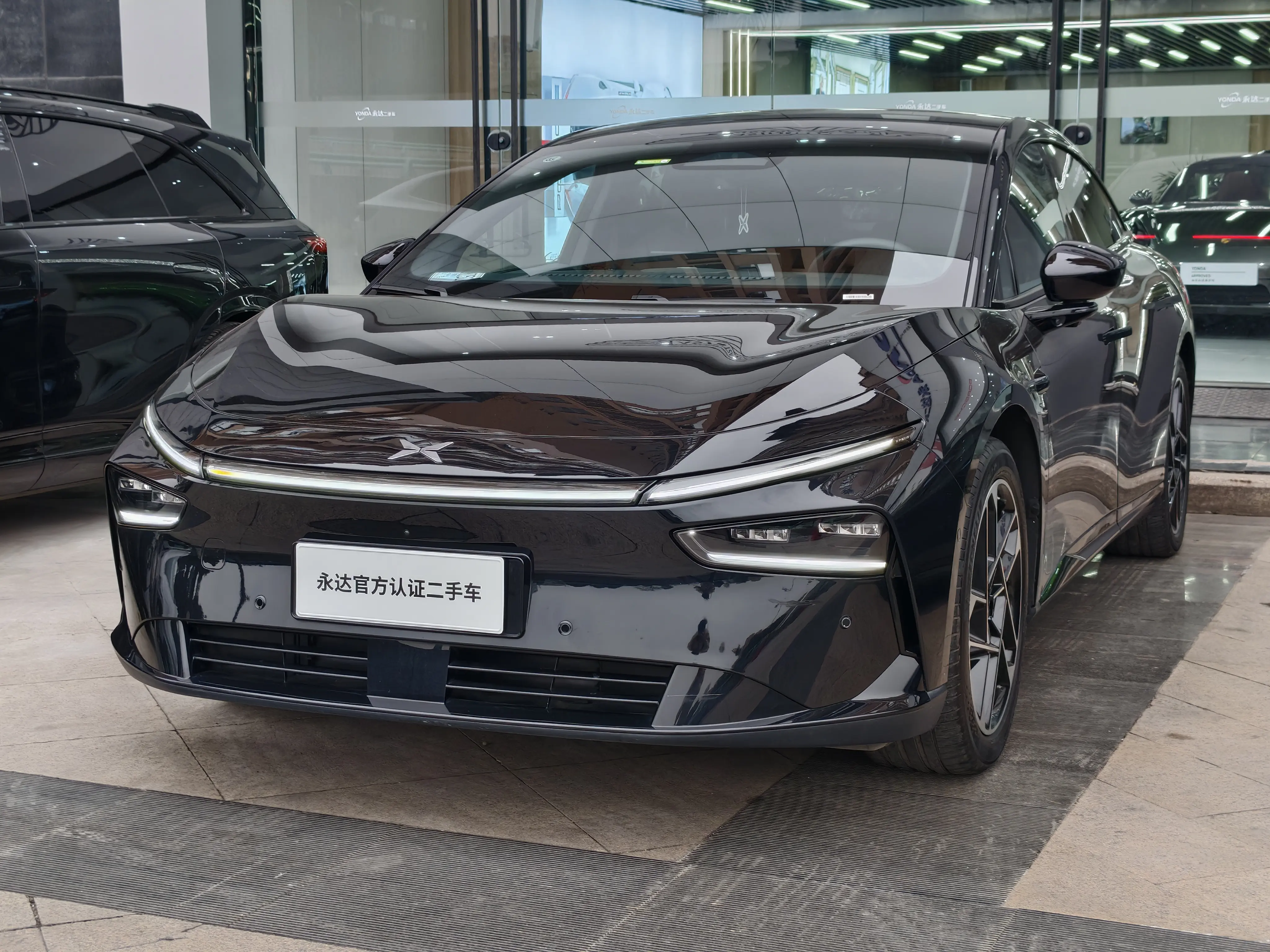 Xpeng P7+  из Китая