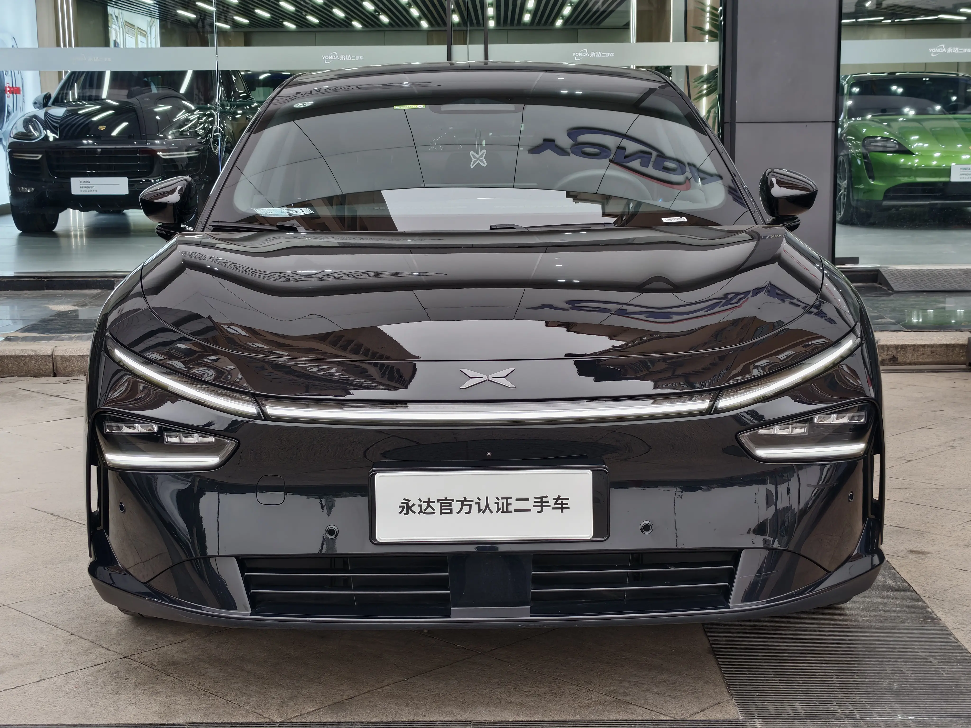 Xpeng P7+  из Китая