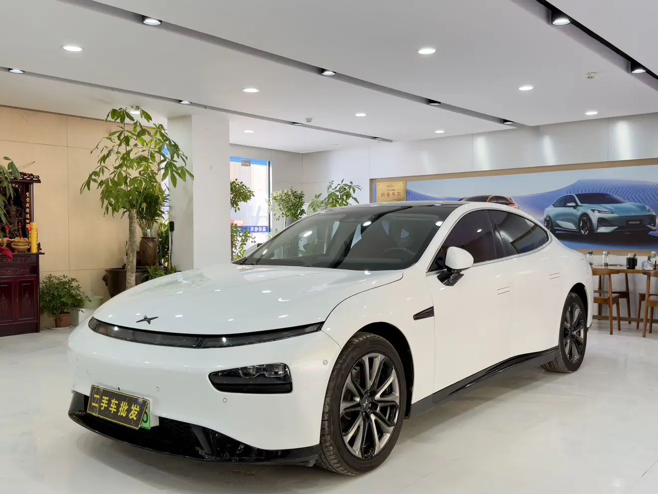 Xpeng P7  из Китая