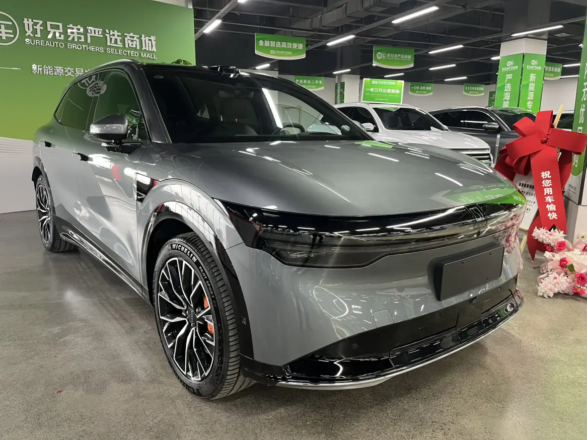 ZEEKR 7X  из Китая