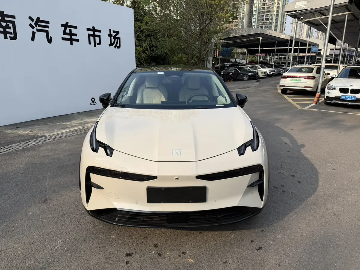 ZEEKR X  из Китая