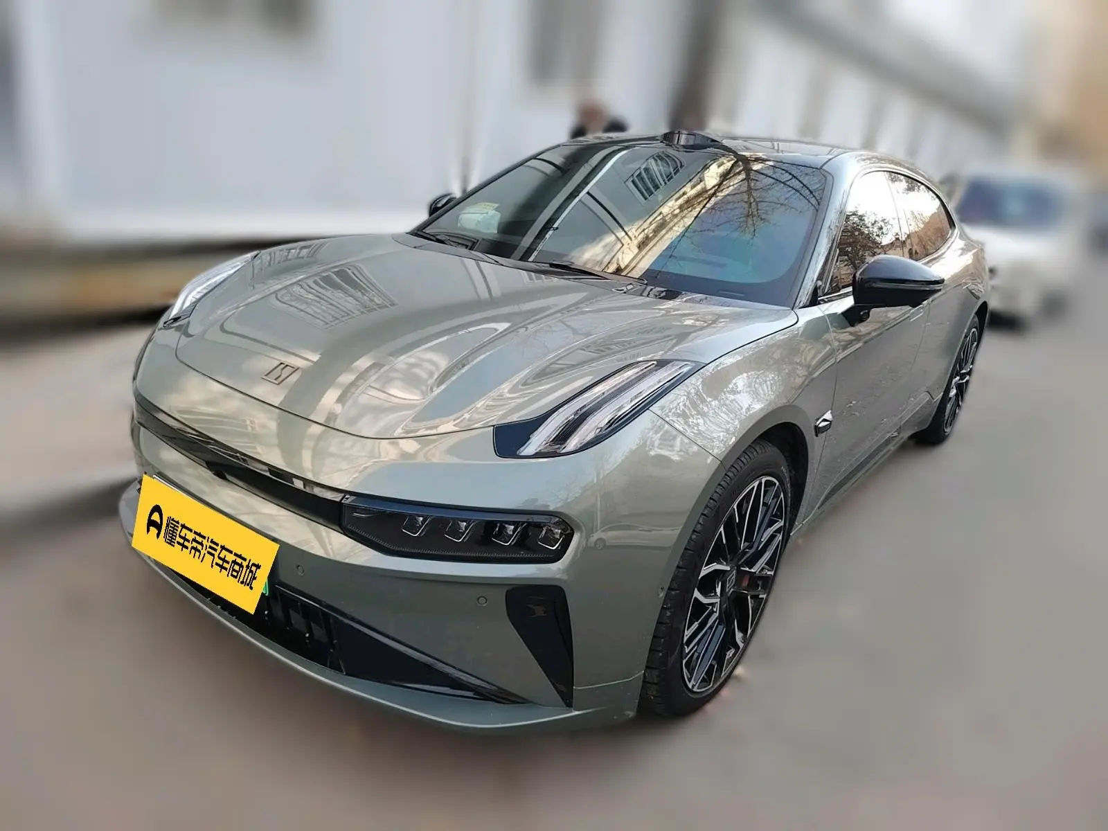 ZEEKR 001  из Китая