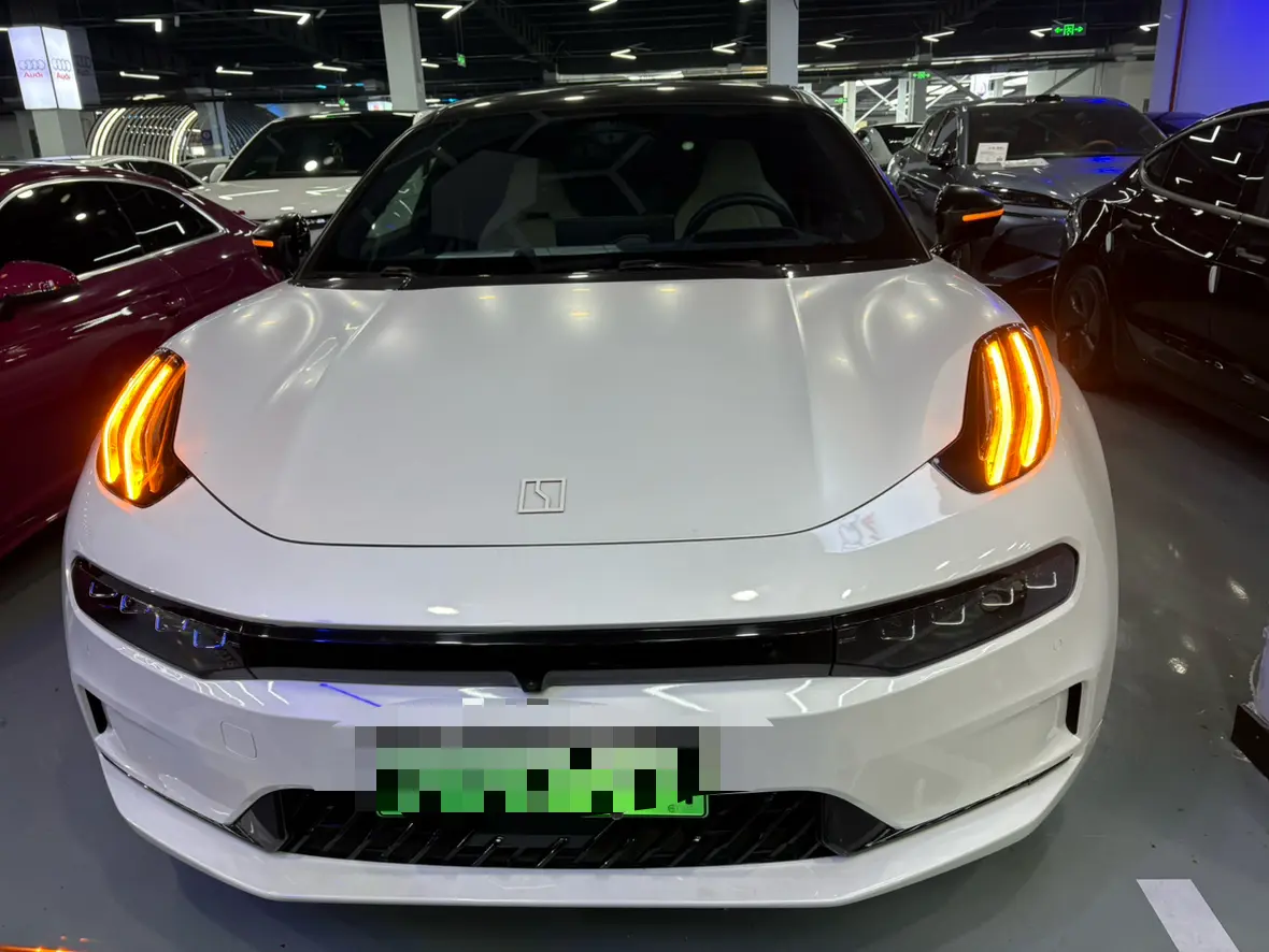 ZEEKR 001  из Китая