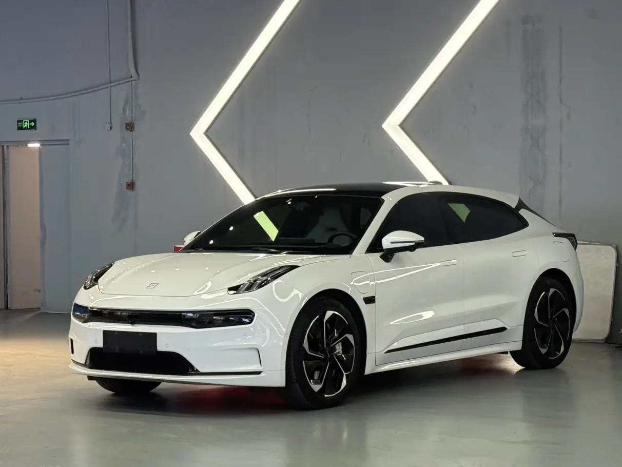 ZEEKR 001  из Китая