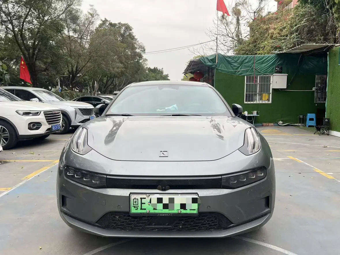 ZEEKR 001  из Китая
