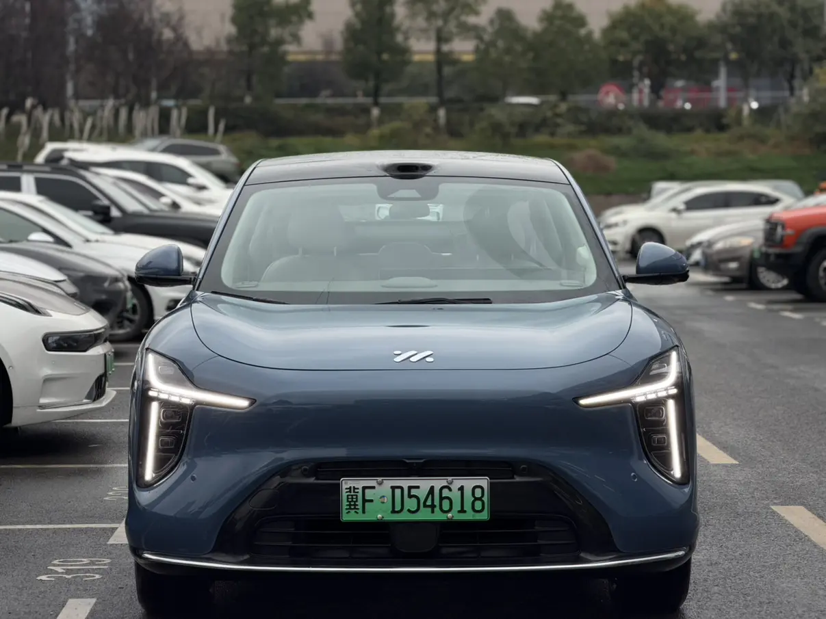 Zhiji LS6  из Китая