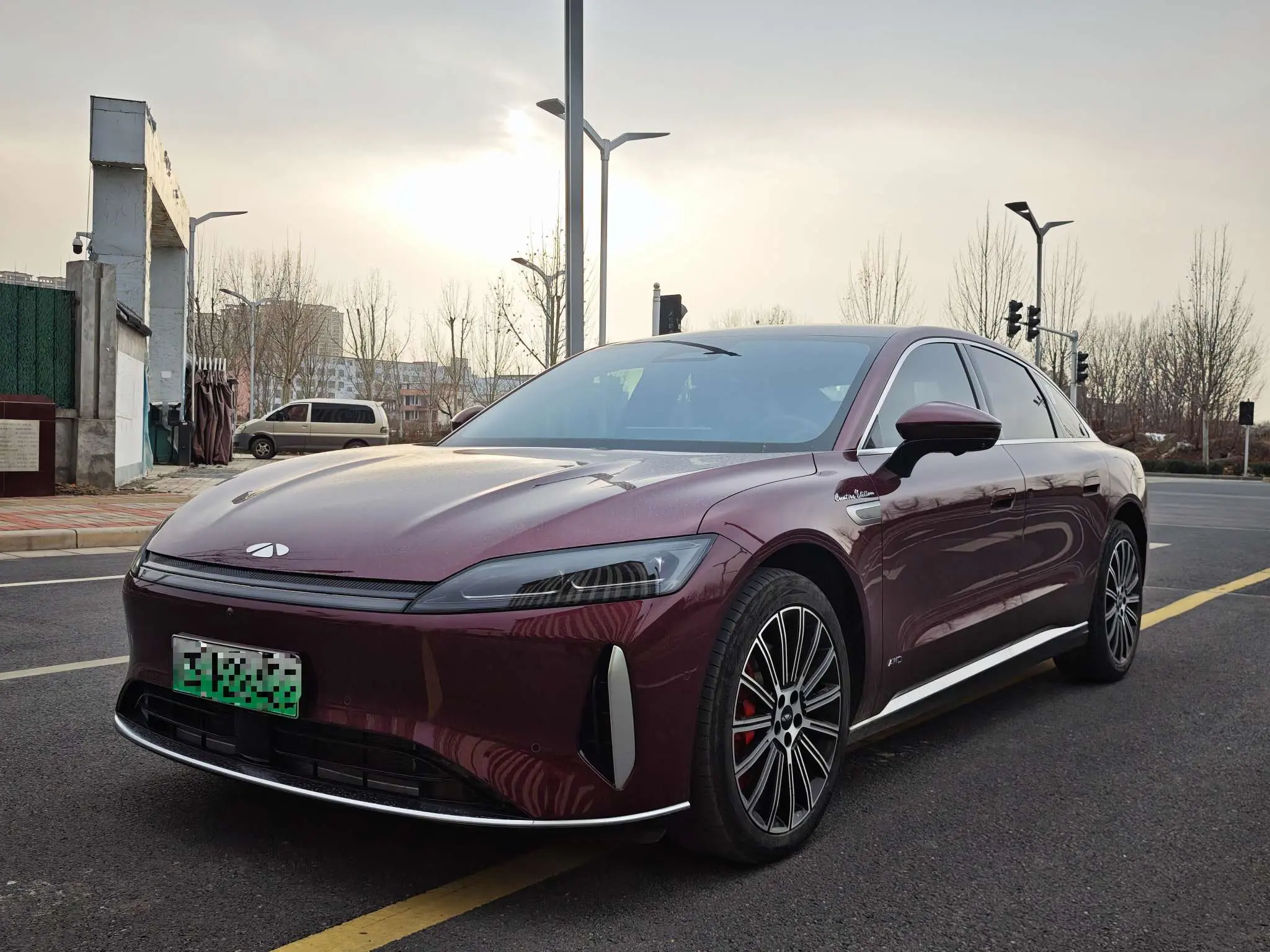 Chery Fengyun A9L  из Китая