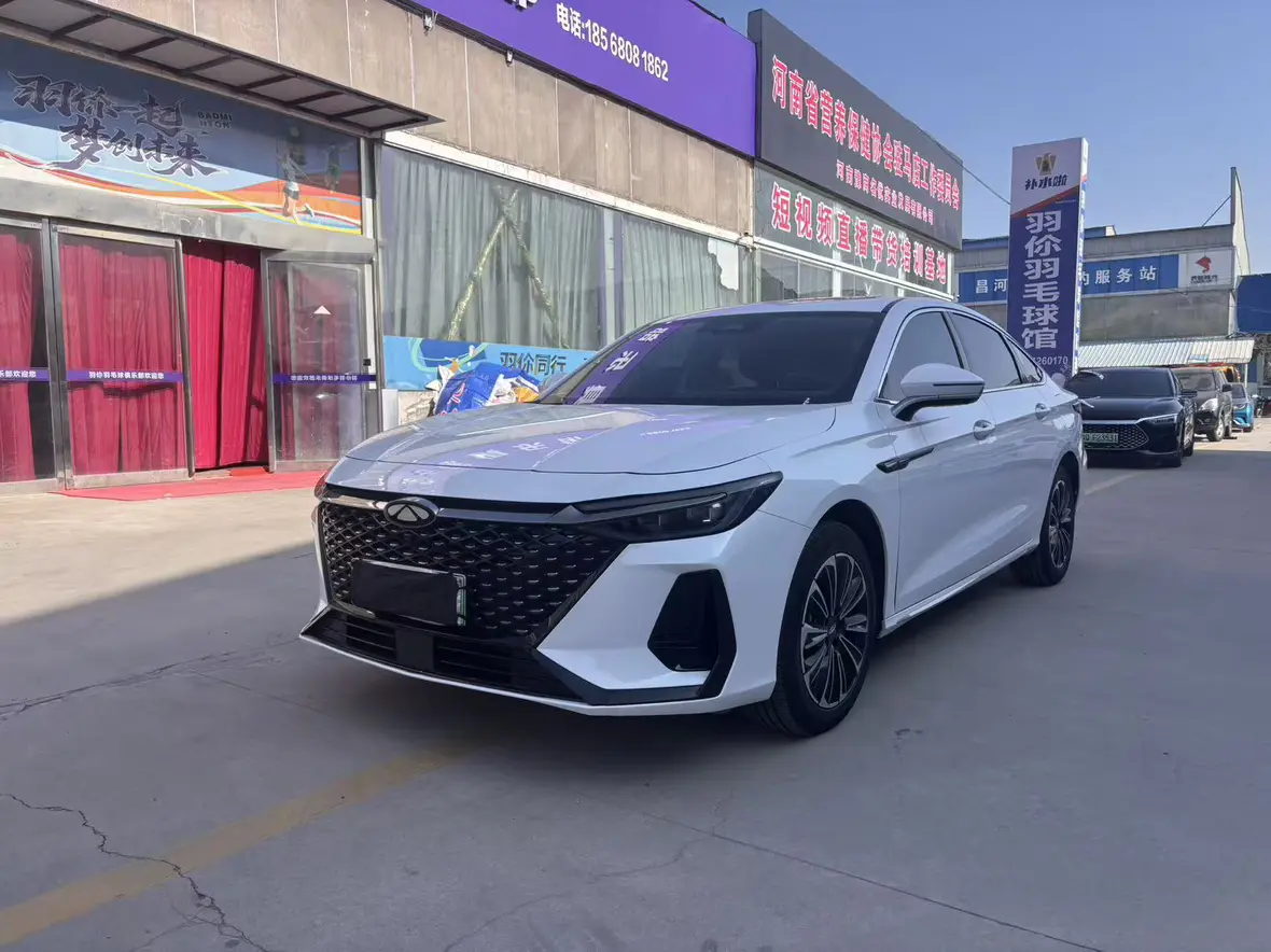 Chery Fengyun A8  из Китая