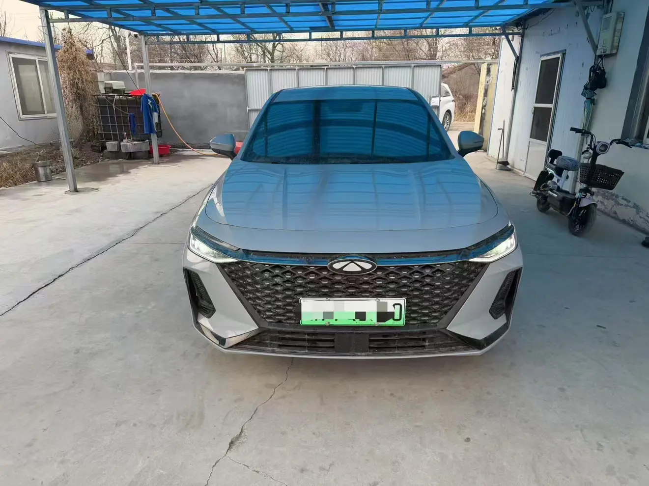 Chery Fengyun A8  из Китая