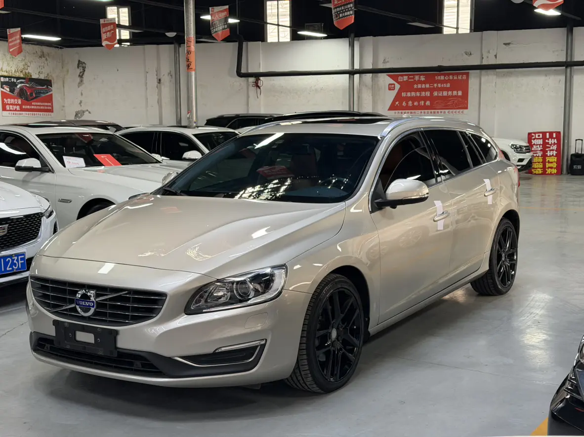 Volvo V60  из Китая