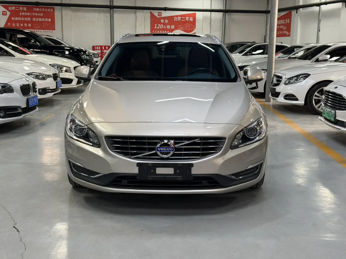 Volvo V60  из Китая