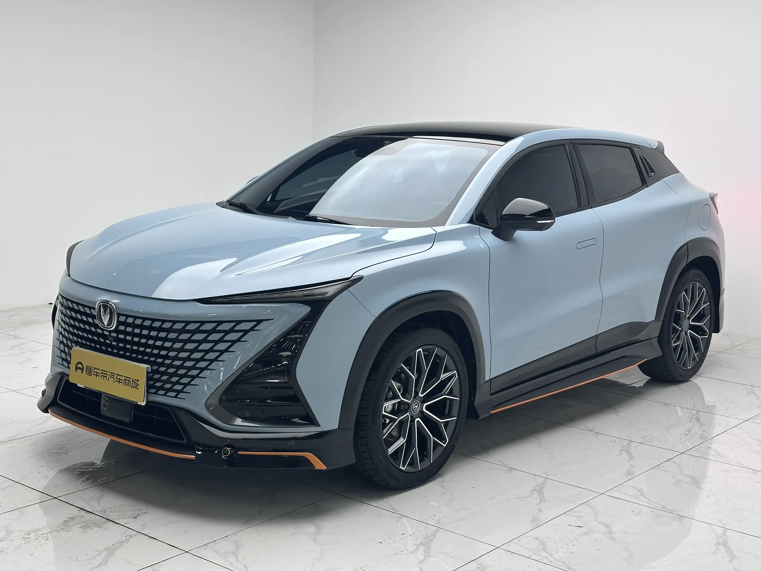 Changan UNI-T  из Китая