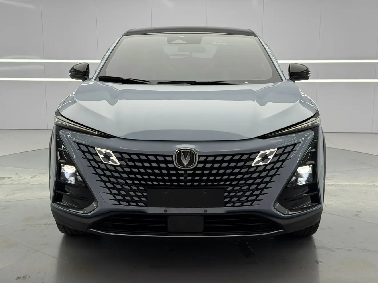 Changan UNI-T  из Китая