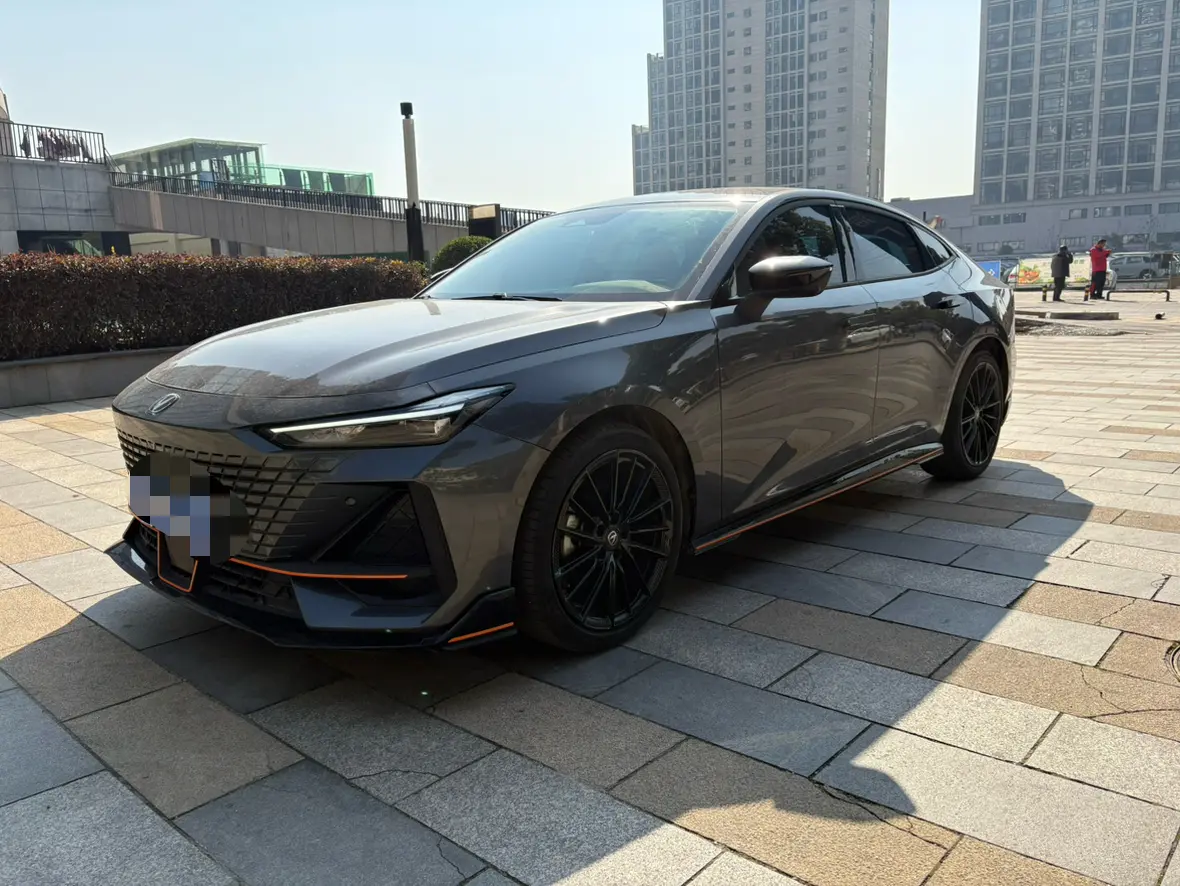 Changan UNI-V  из Китая