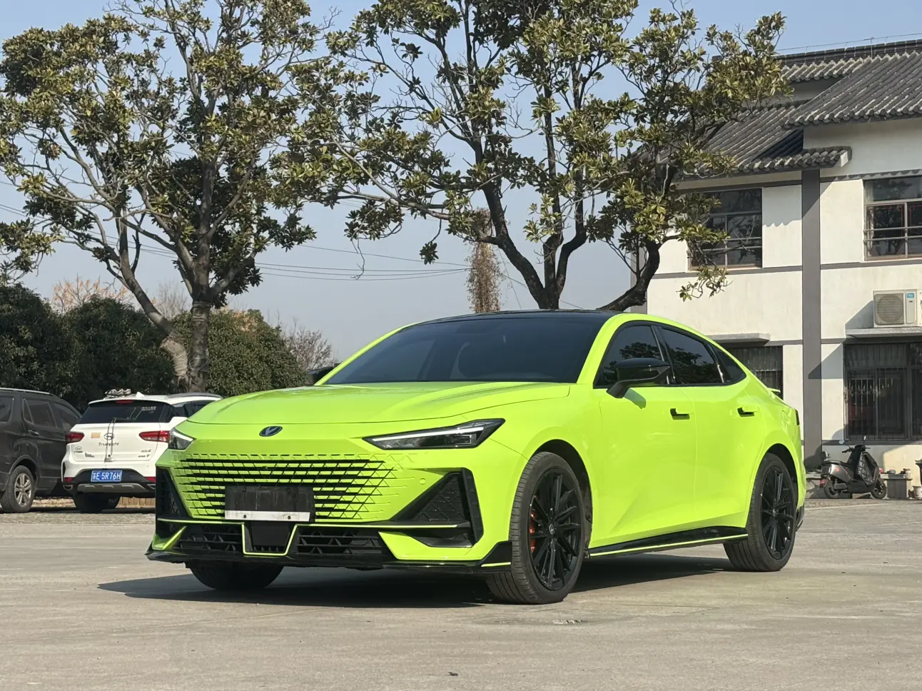 Changan UNI-V  из Китая