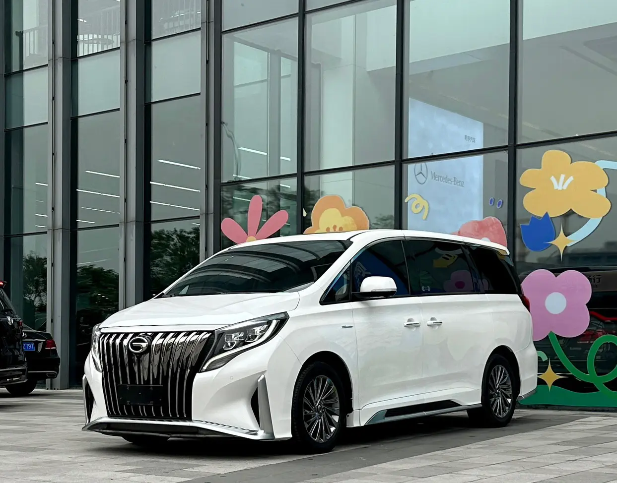 GAC Trumpchi M8  из Китая