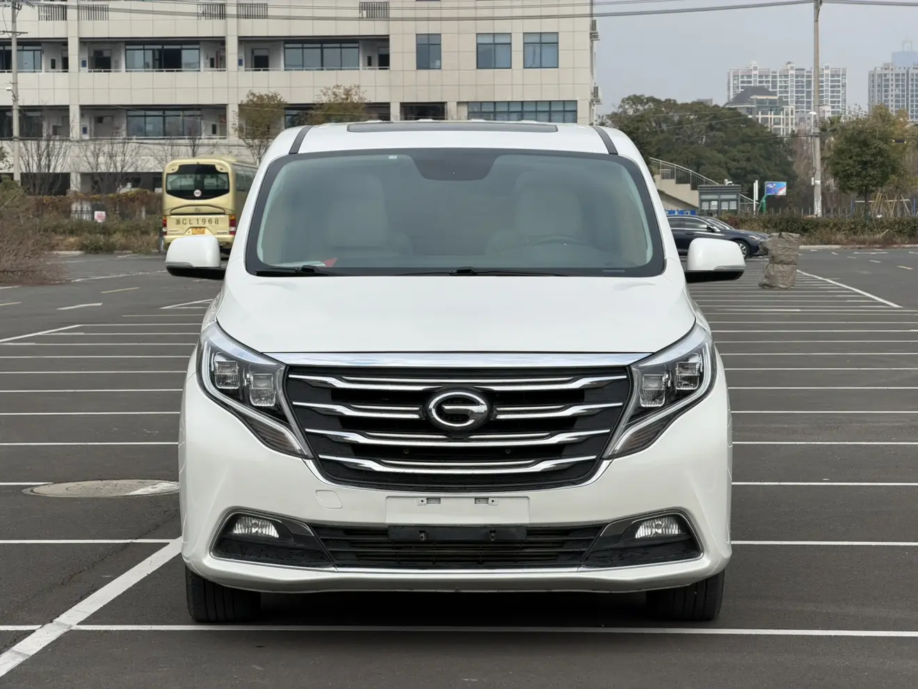 GAC Trumpchi M8  из Китая