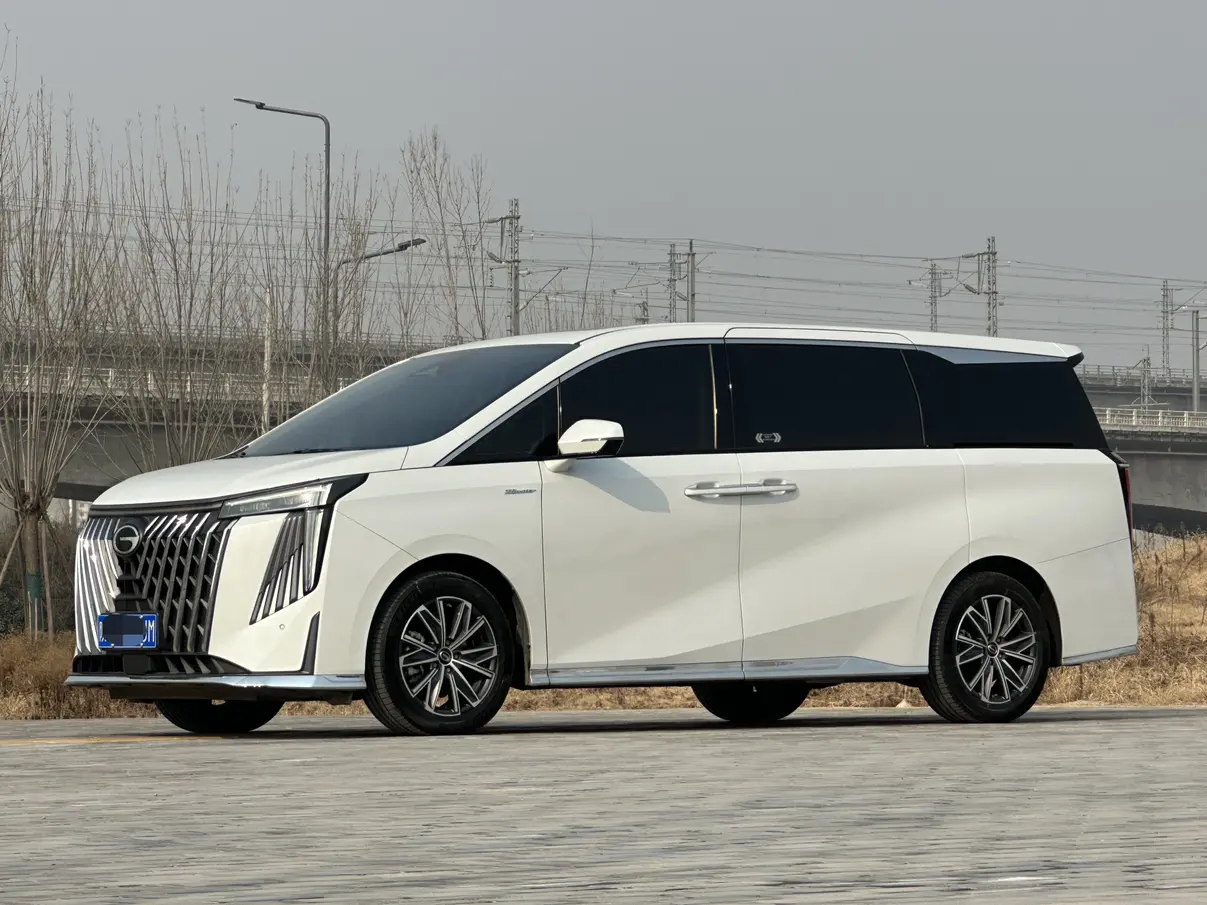 GAC Trumpchi M8  из Китая