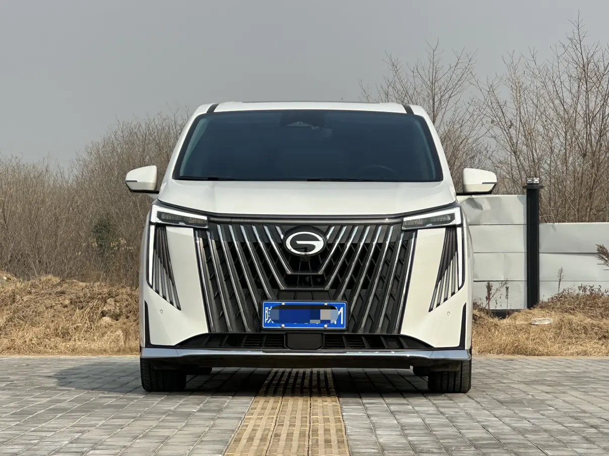 GAC Trumpchi M8  из Китая