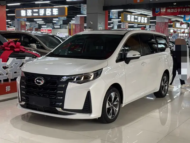 GAC Trumpchi M6  из Китая