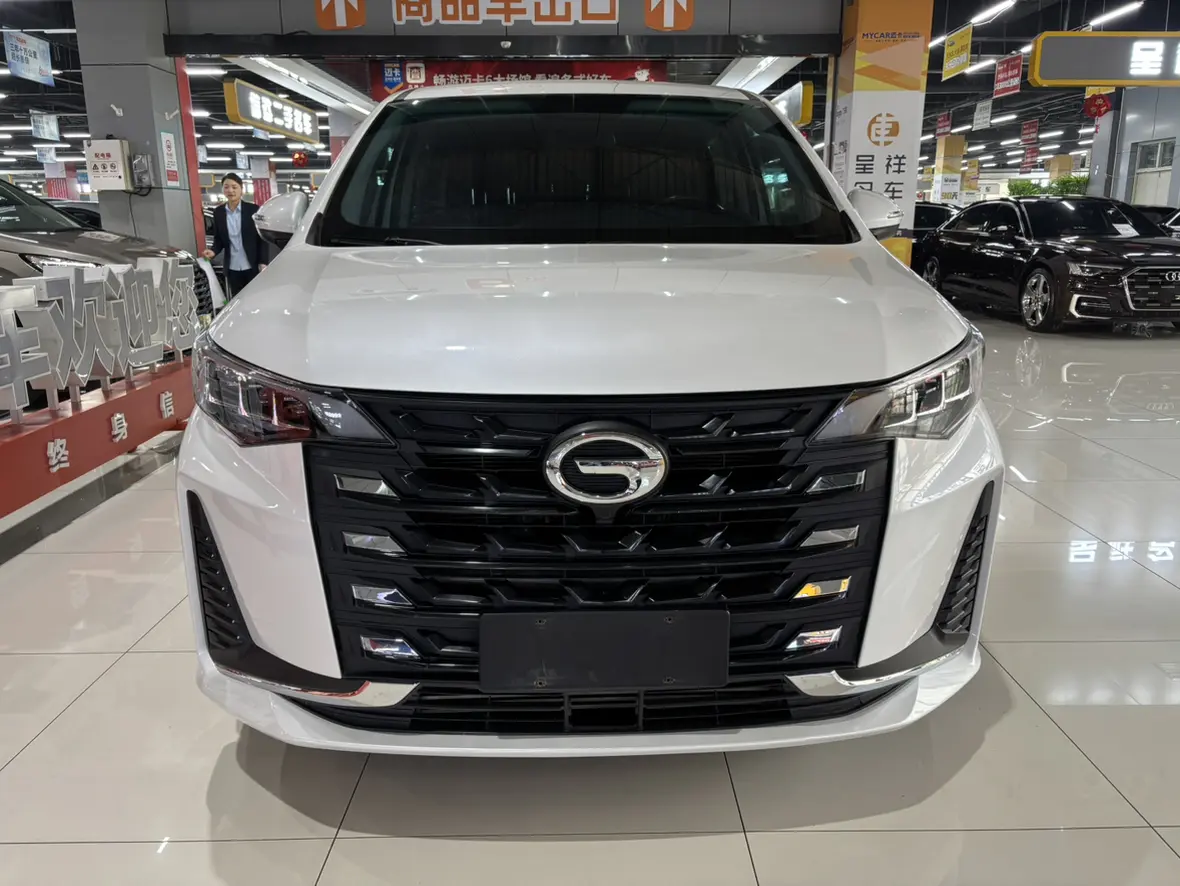 GAC Trumpchi M6  из Китая