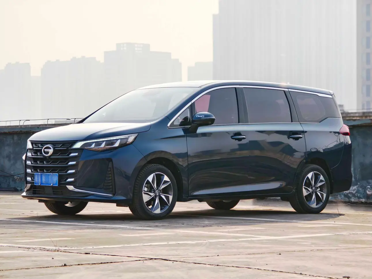 GAC Trumpchi M6  из Китая