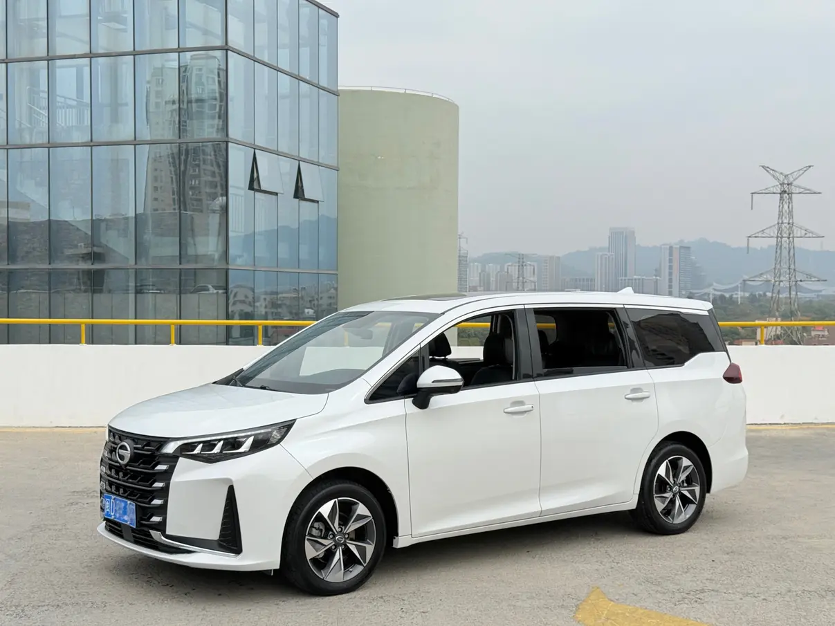 GAC Trumpchi M6  из Китая