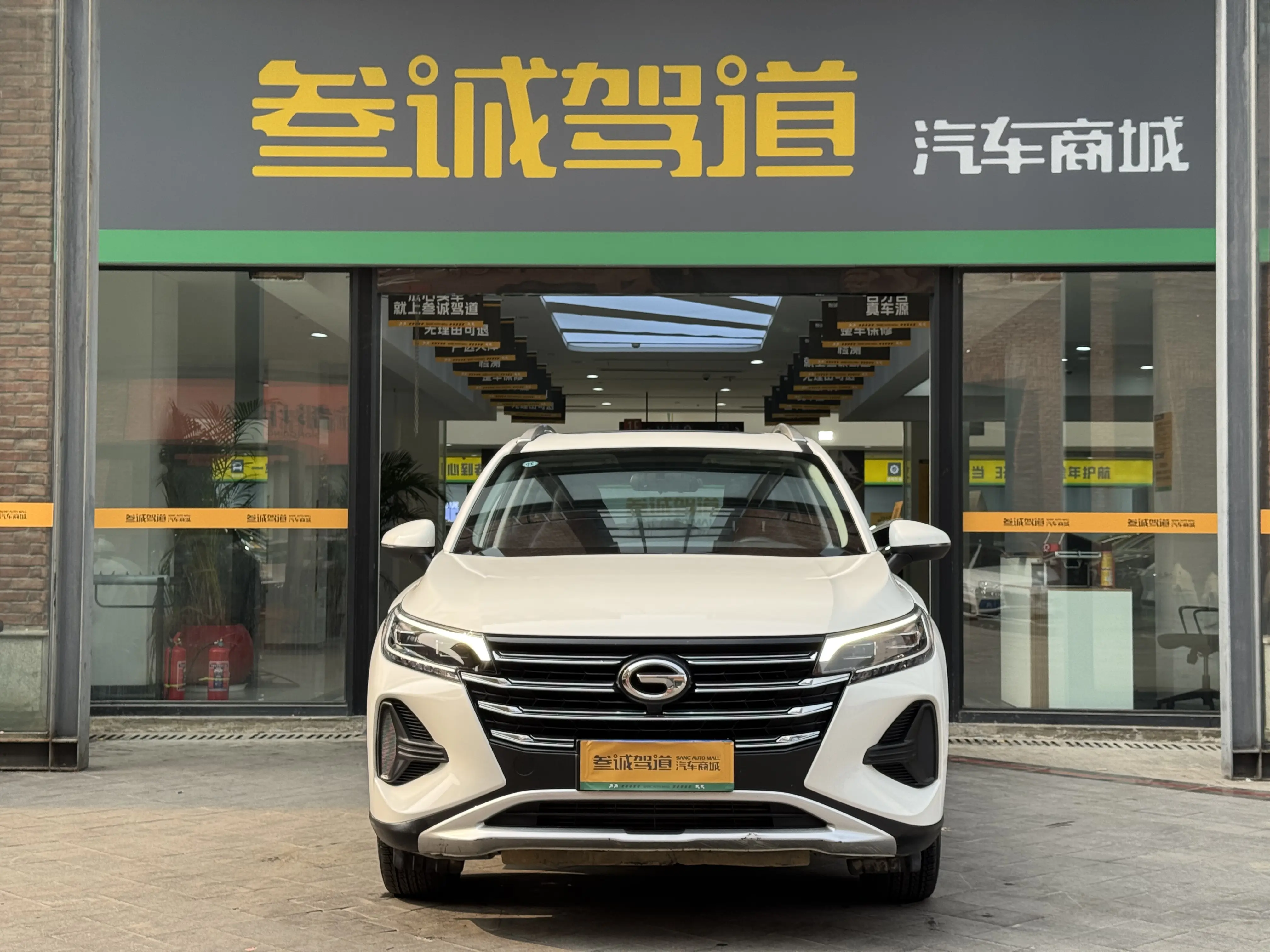GAC Trumpchi GS4  из Китая