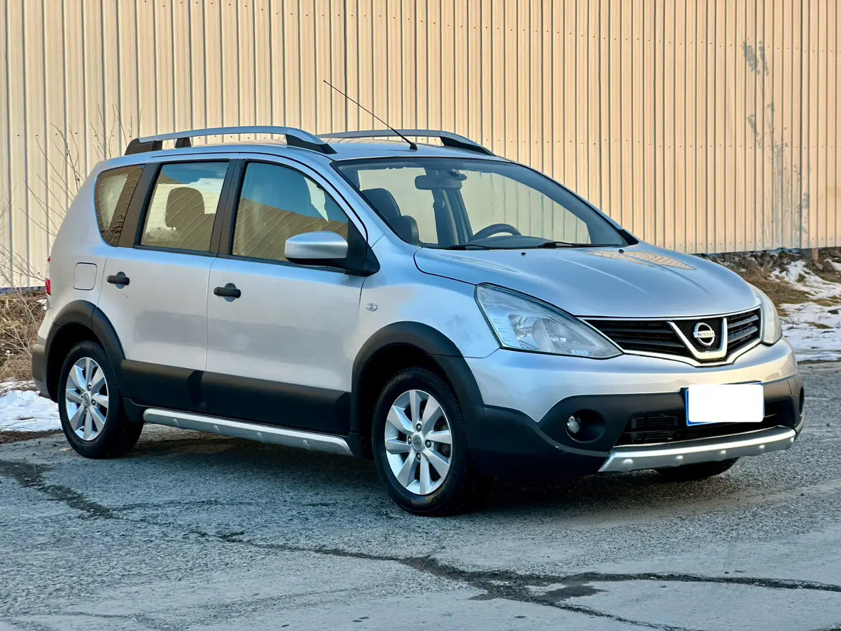 Nissan Li Wei  из Китая