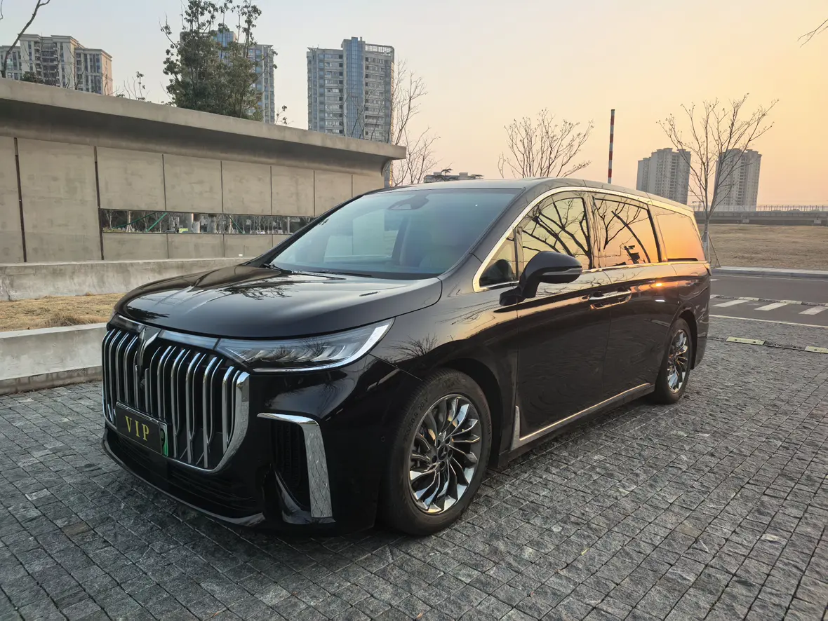 Voyah Lantu Dreamer PHEV  из Китая