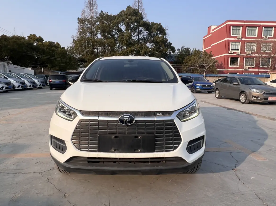 BYD Yuan EV  из Китая