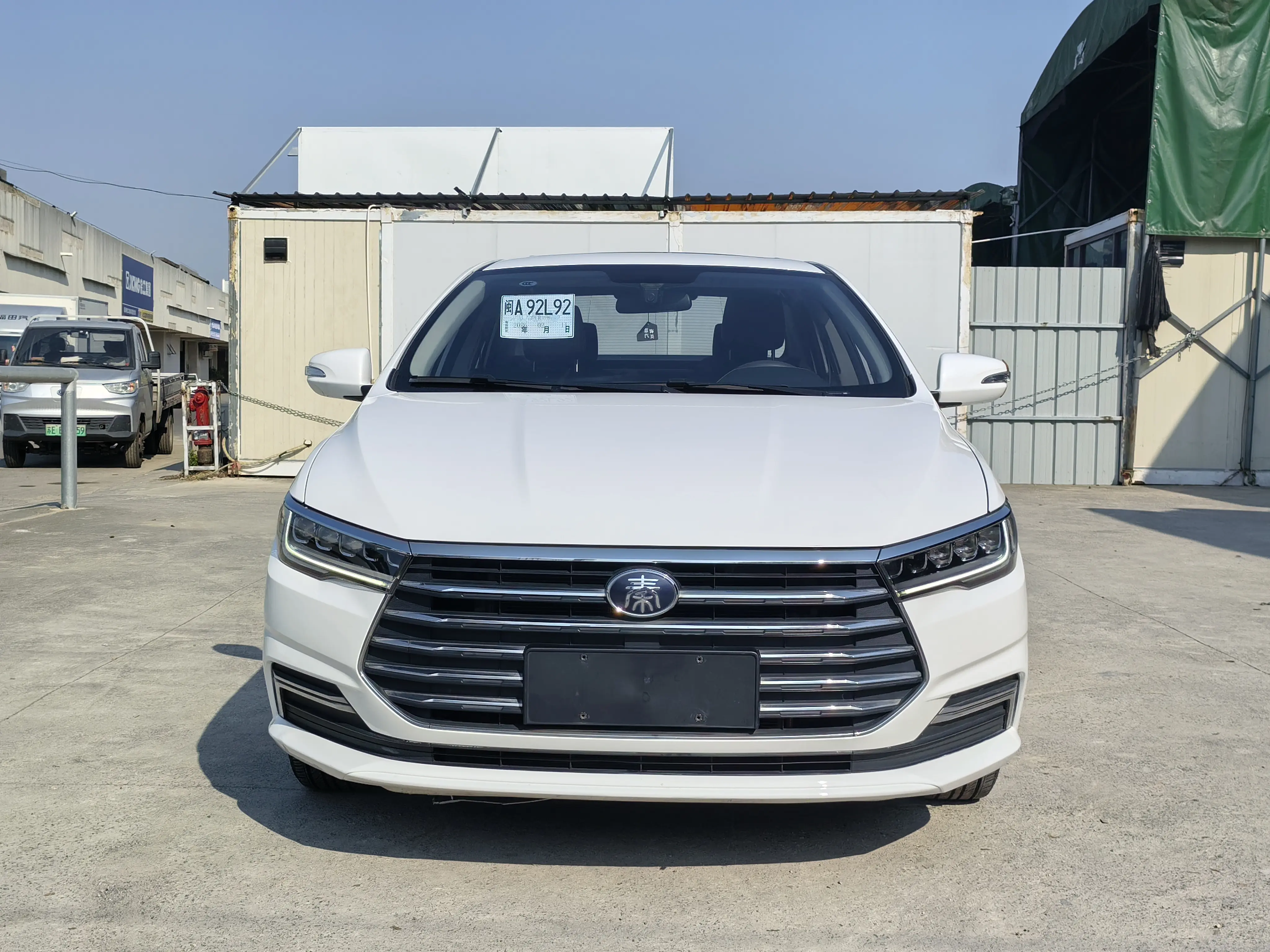 BYD Qin  из Китая