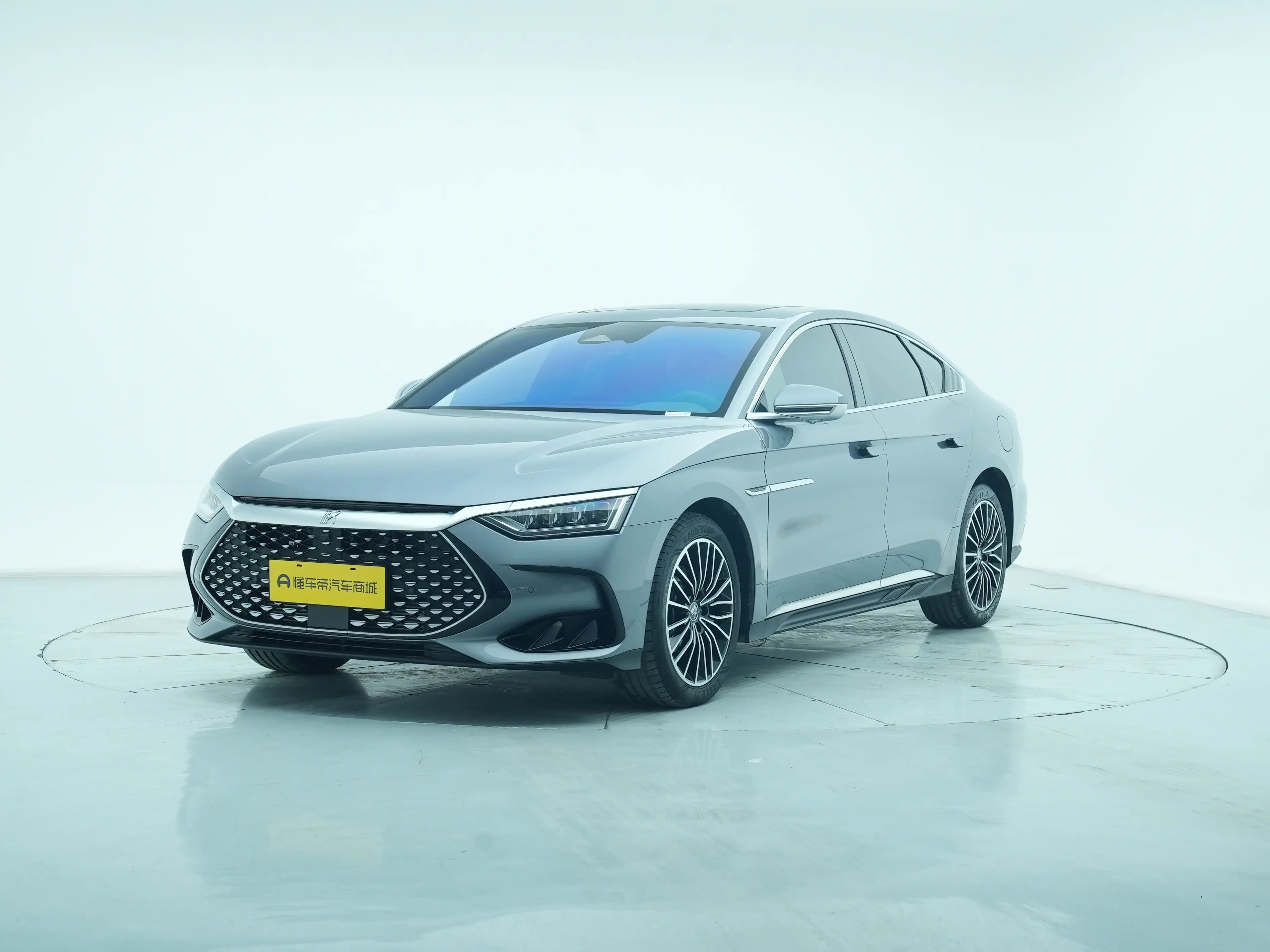 BYD HAN DM  из Китая