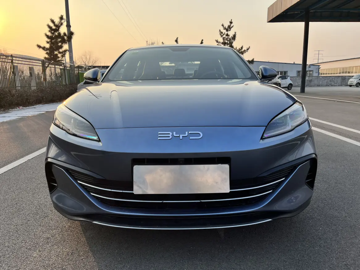 BYD Seal 06DM  из Китая