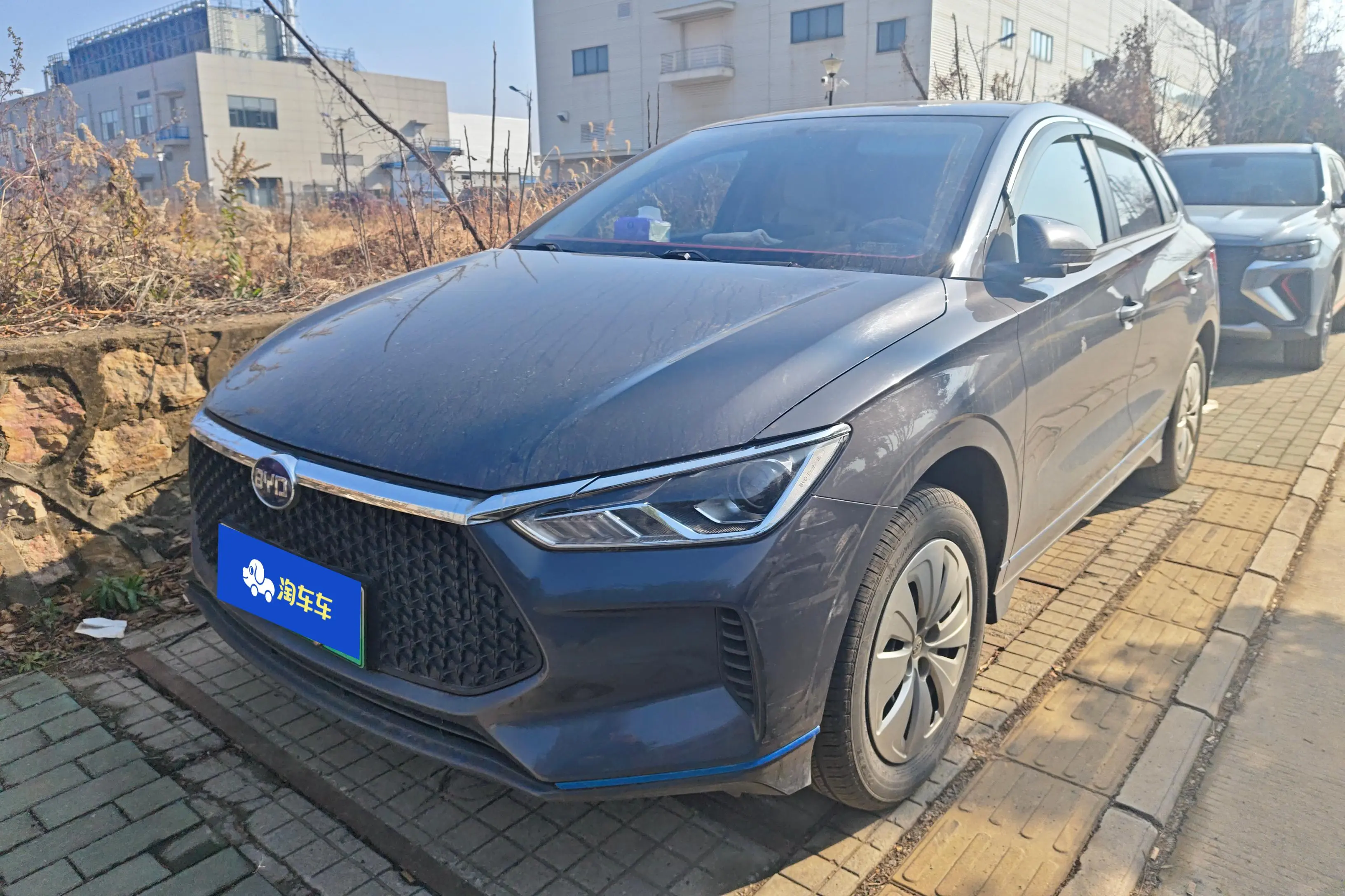 BYD e2  из Китая