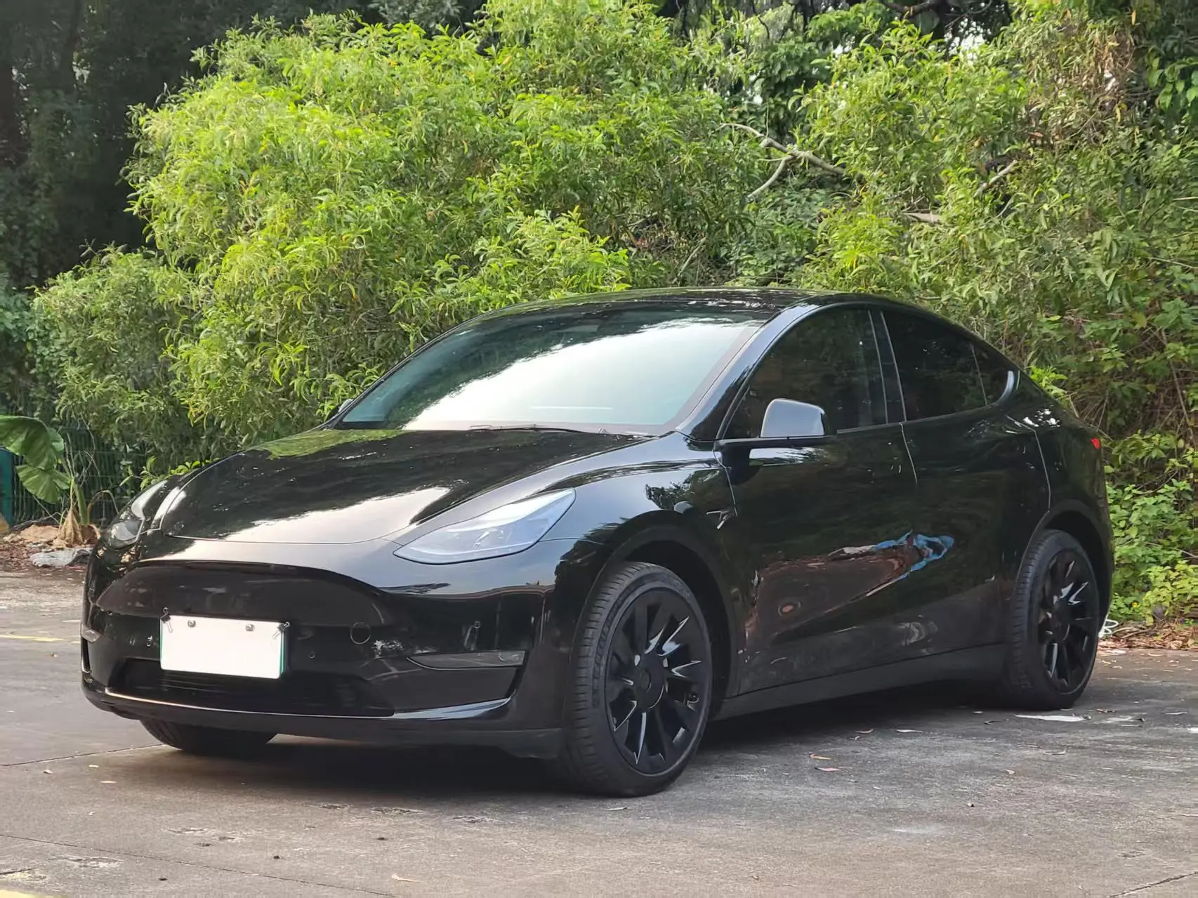Tesla Model Y  из Китая