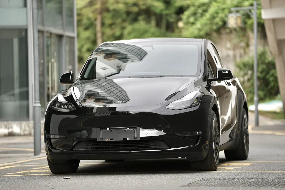 Tesla Model Y  из Китая