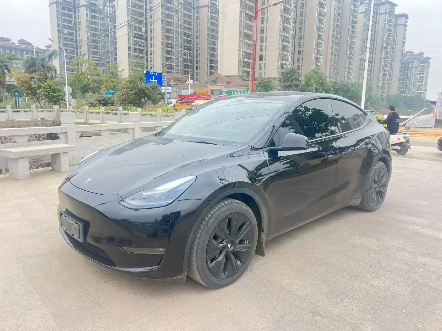 Tesla Model Y  из Китая