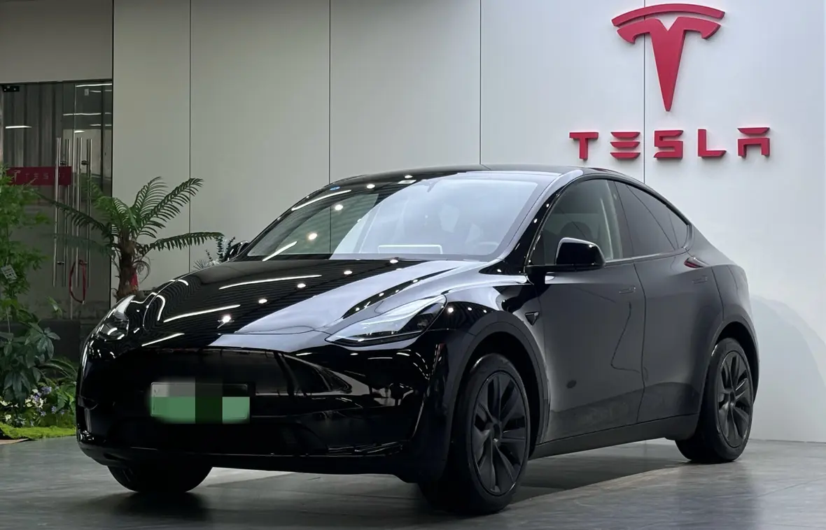 Tesla Model Y  из Китая