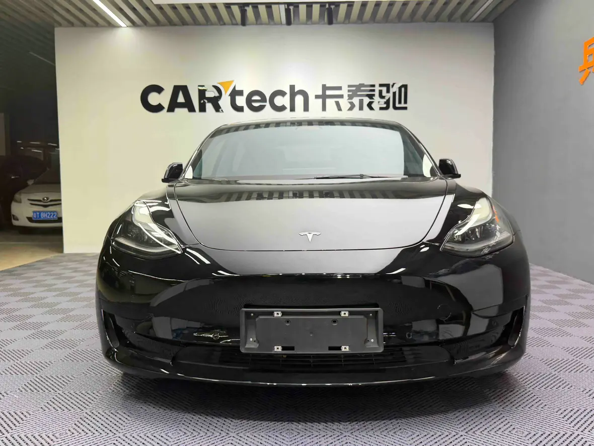 Tesla Model 3  из Китая