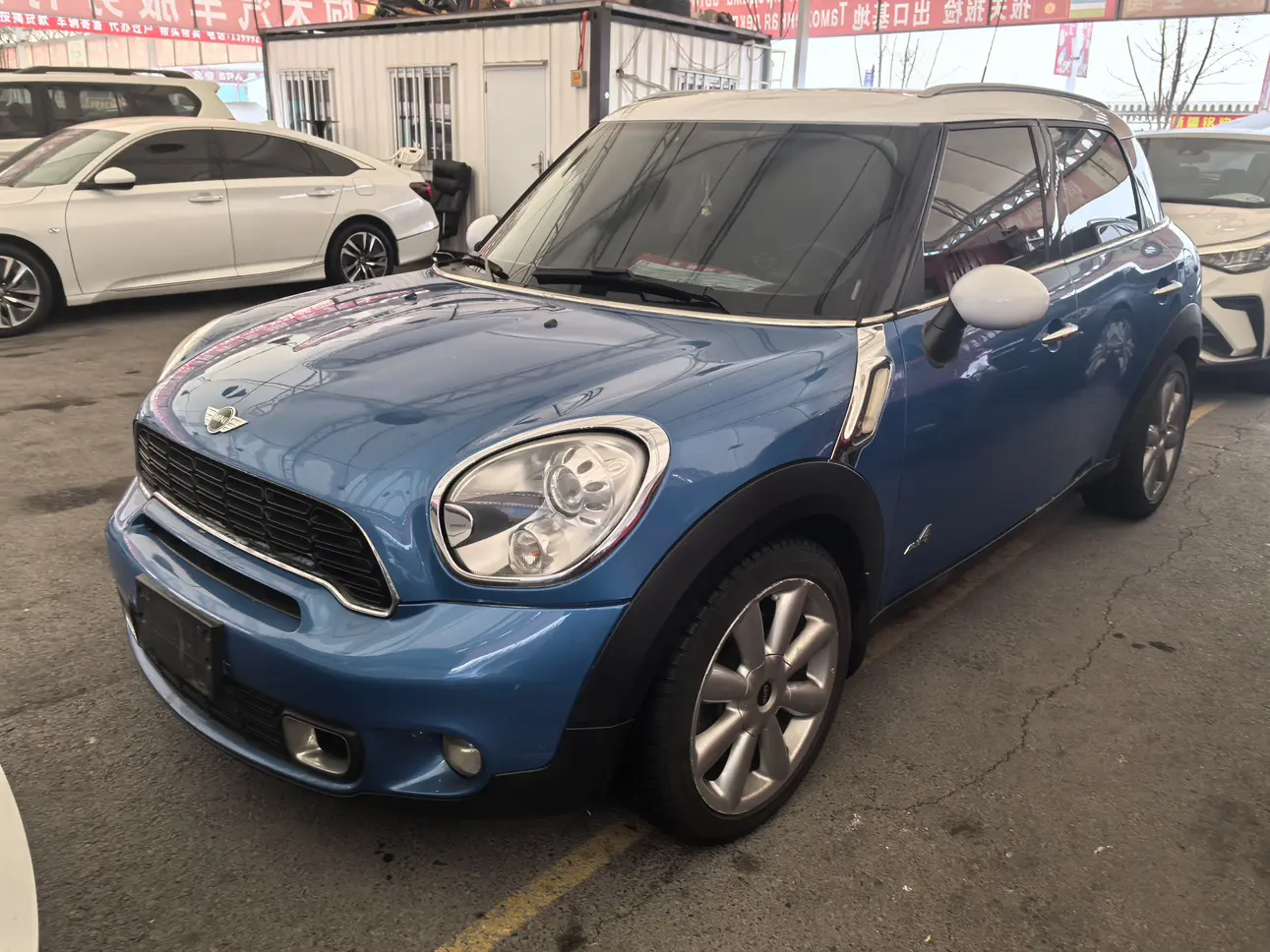 MINI COUNTRYMAN  из Китая
