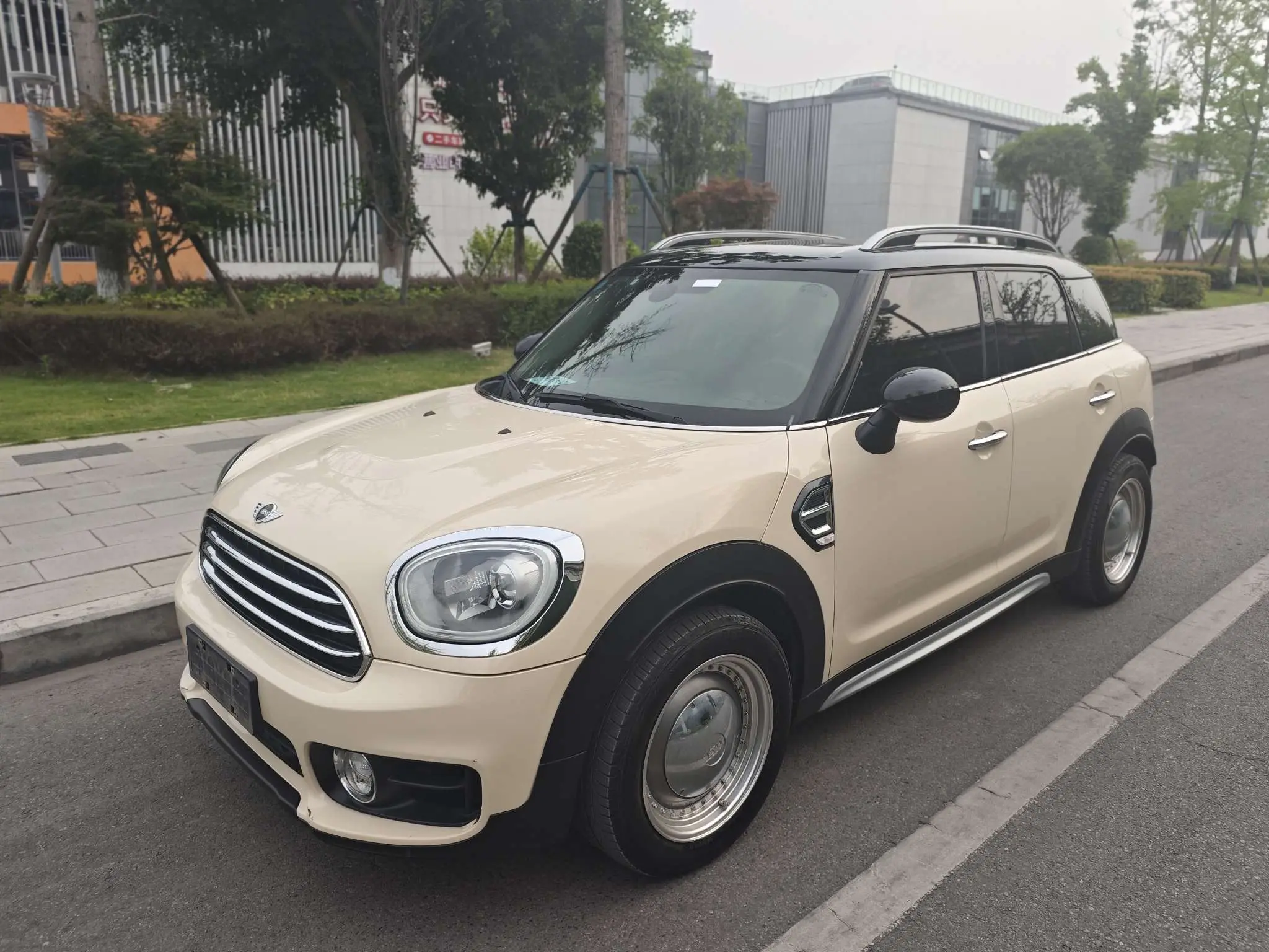 MINI COUNTRYMAN  из Китая