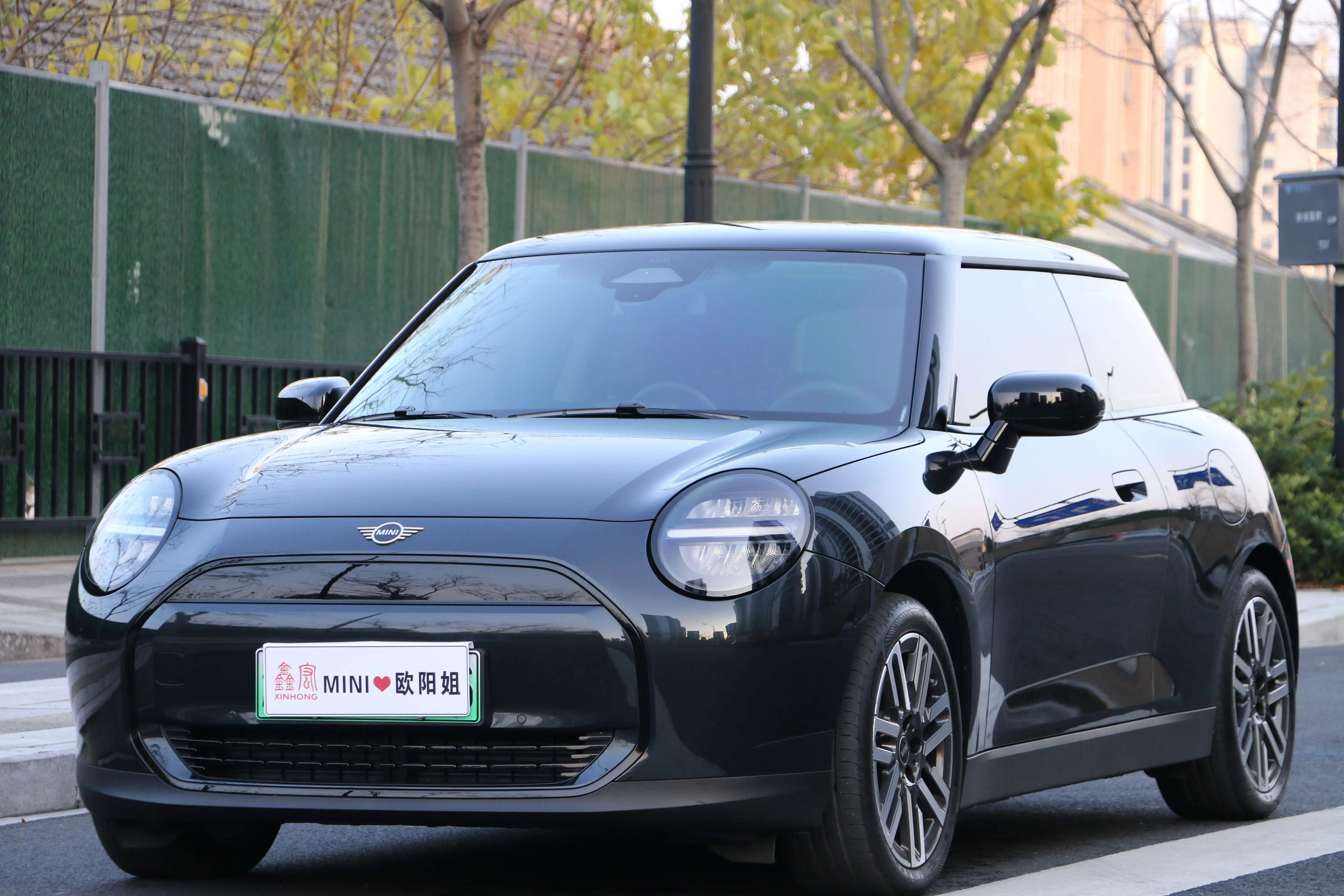 MINI ELECTRIC  COOPER  из Китая