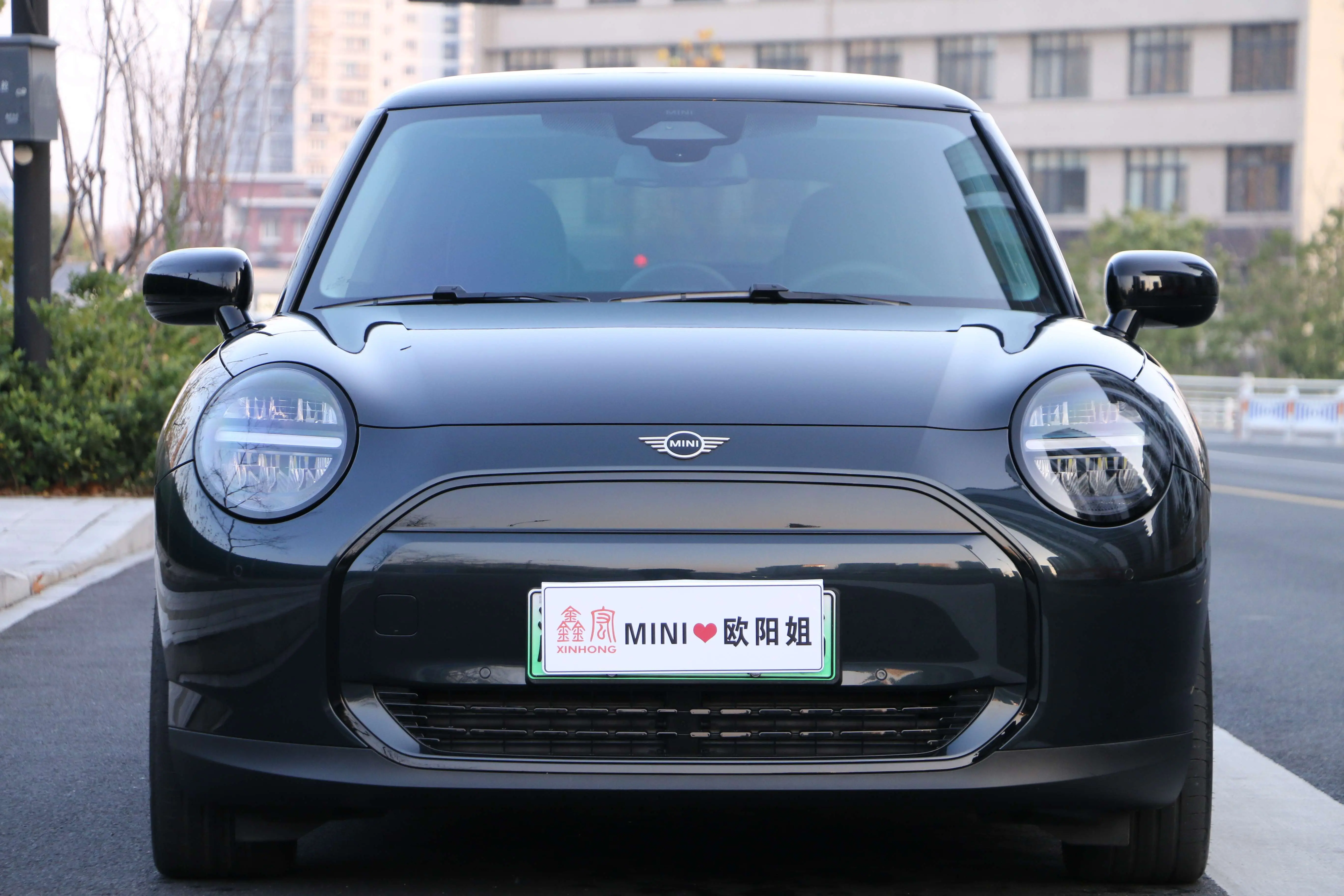 MINI ELECTRIC  COOPER  из Китая