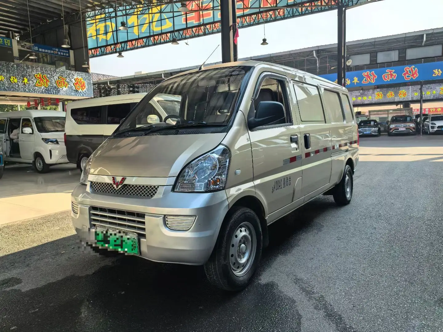 Wuling Rongguang EV  из Китая