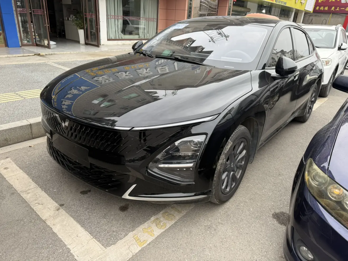 Wuling Starlight PHEV  из Китая