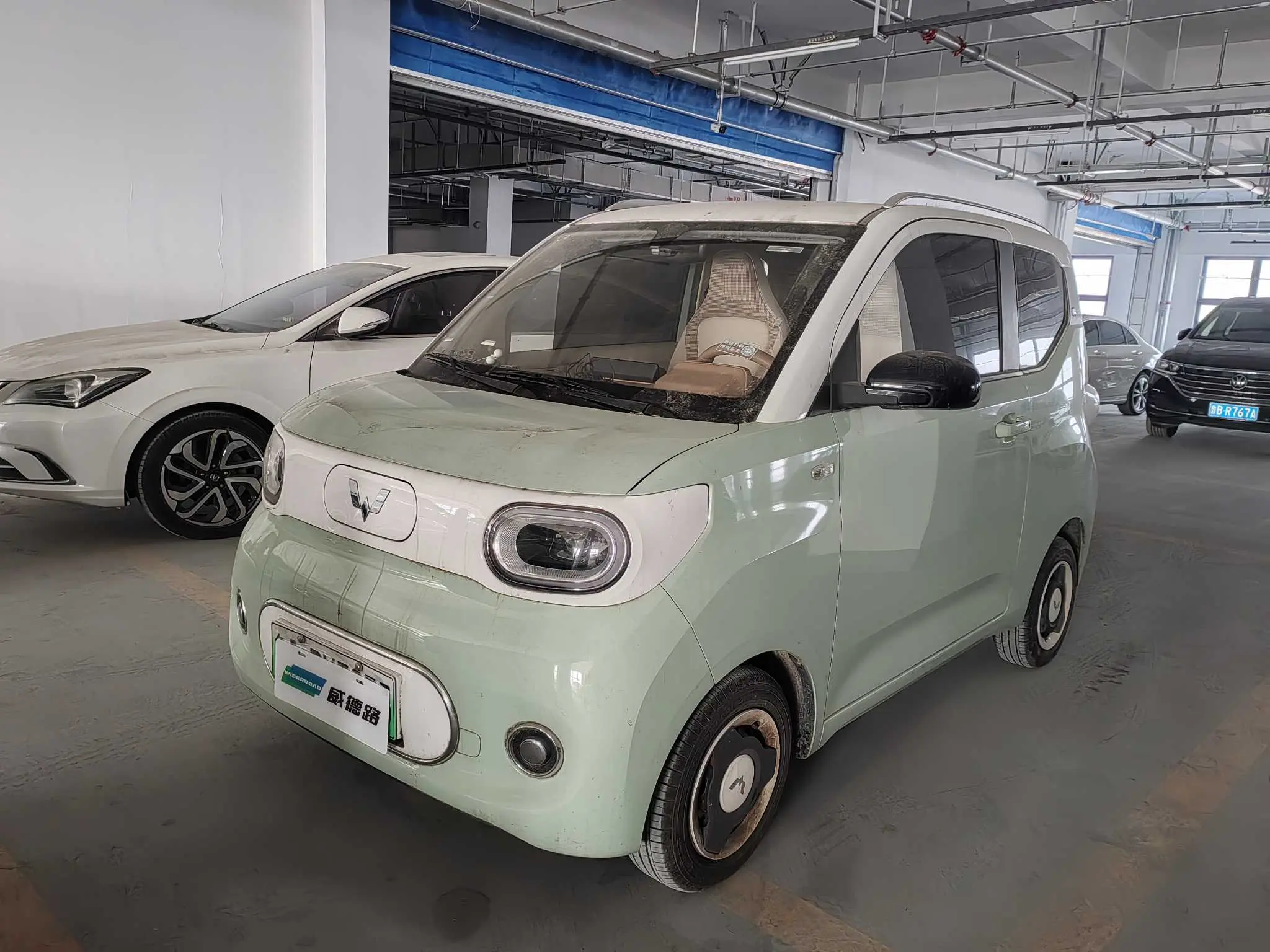 Wuling Hongguang MINIEV  из Китая