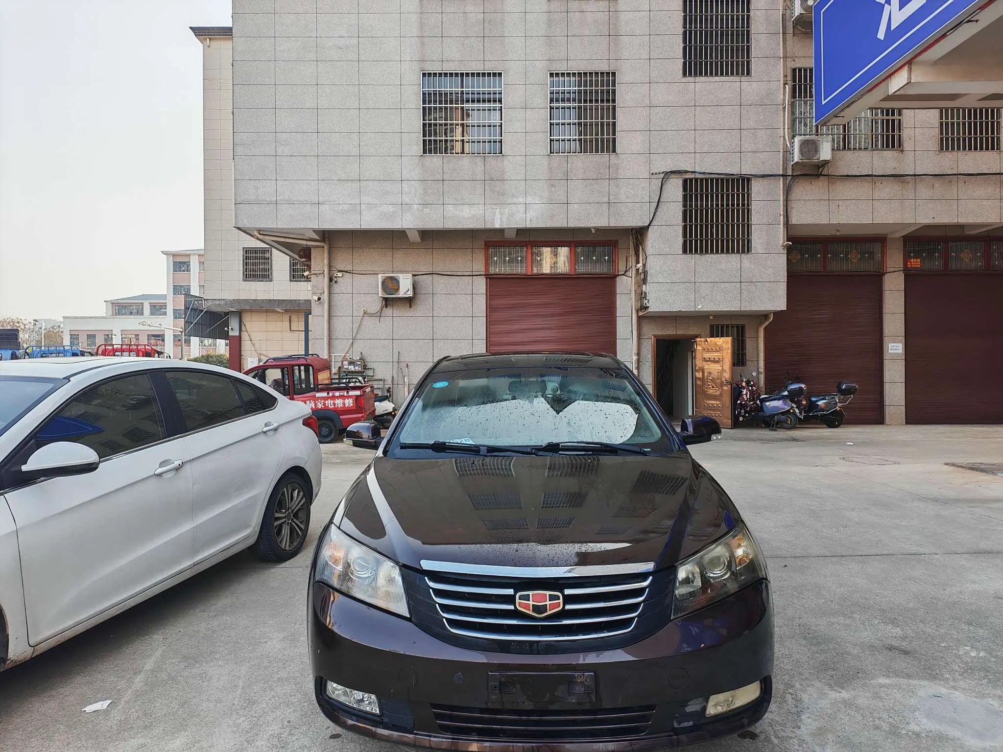 Geely Classic Emgrand  из Китая